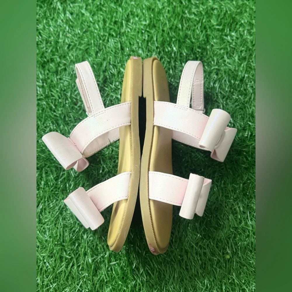Can and Jack Pink Bow Kids Sandals‎ Size 11